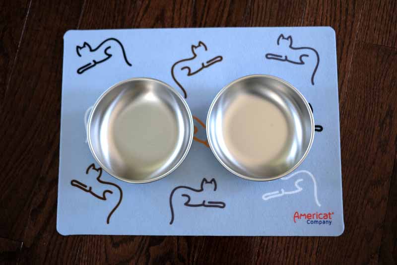 Cat food and water bowl mat